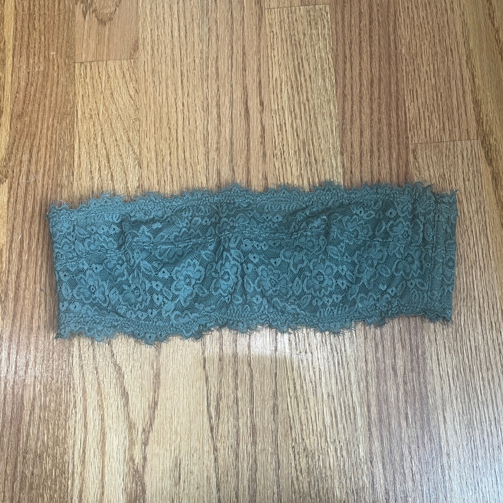 NWT Aerie Green Lace Strapless Bra